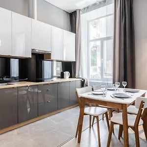https://inshiapartment-on-popovycha-str-2.hotelslviv.net