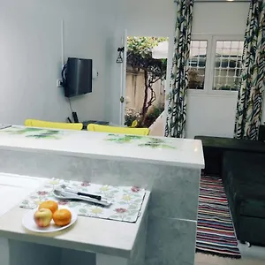 Studio, Cite La Gazelle ,pas Jafar, Quartier Calme 10 Min De L'aeroport Pres Du Technopark , Jafar Tunisie