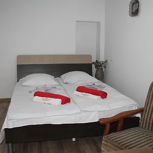 https://sesilis-apartment.alltbilisihotels.com